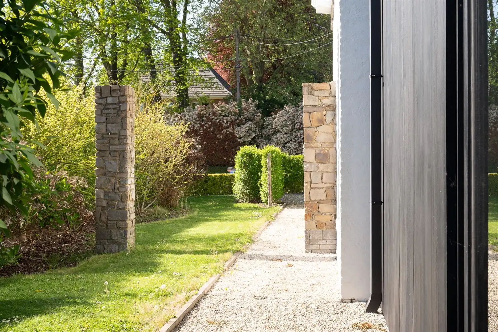 Instapklare woning met grote tuin foto 4