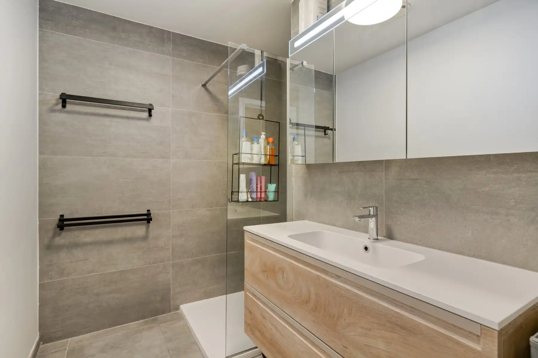 Stijlvol gelijkvloers appartement met tuin op topligging foto 15