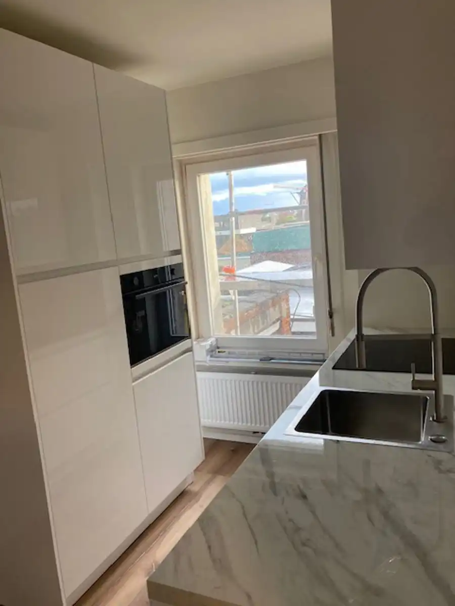 Prachtig gerenoveerd centraal gelegen pand te Malle foto 20