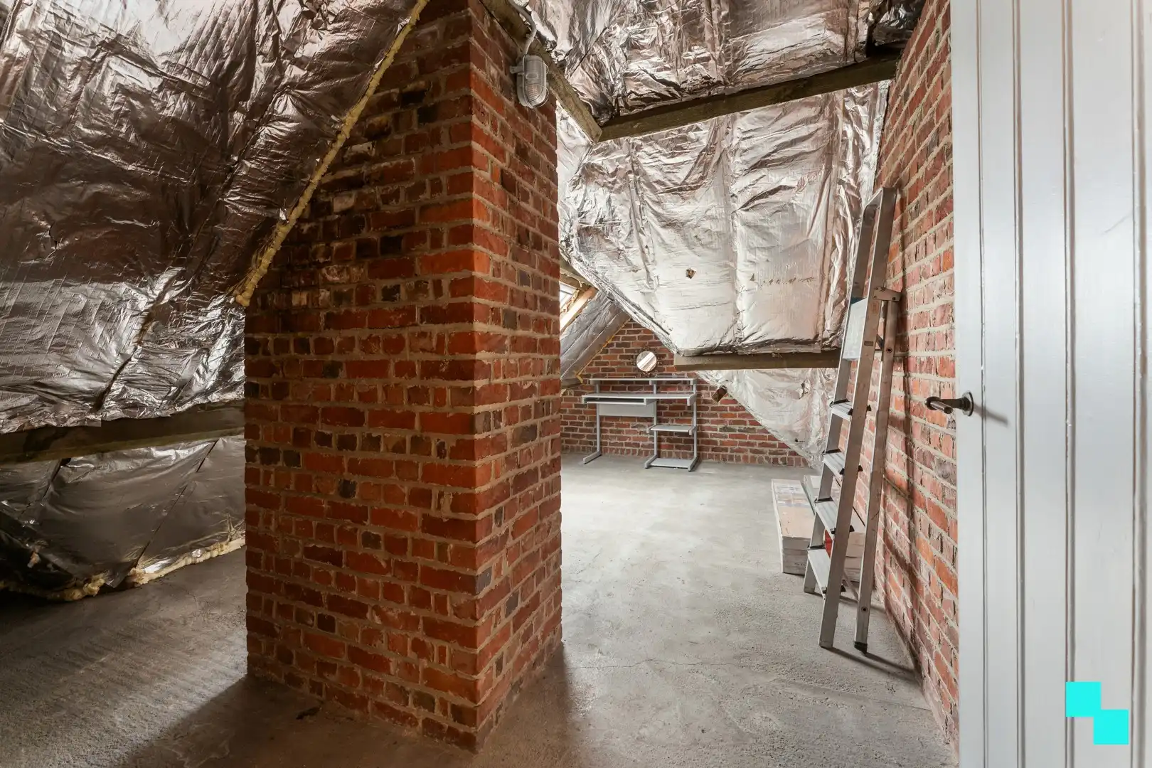 Instapklare gezinswoning met studio op landelijke locatie te Izegem, Bosmolens foto 20