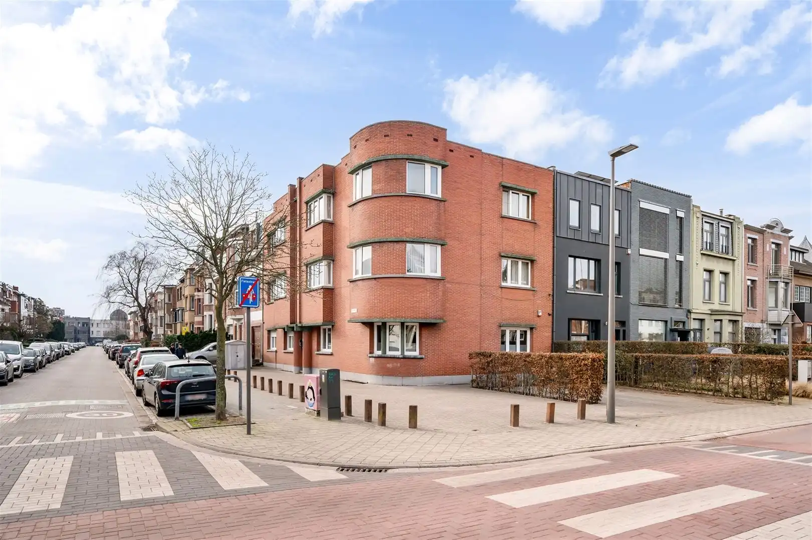 Gerenoveerd gelijkvloers appartement foto 2