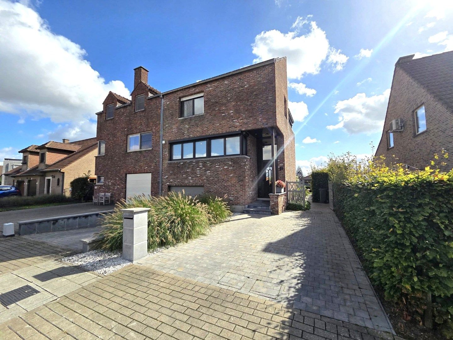 Een woning om fier op te zijn.... foto {{pictureIndex}}
