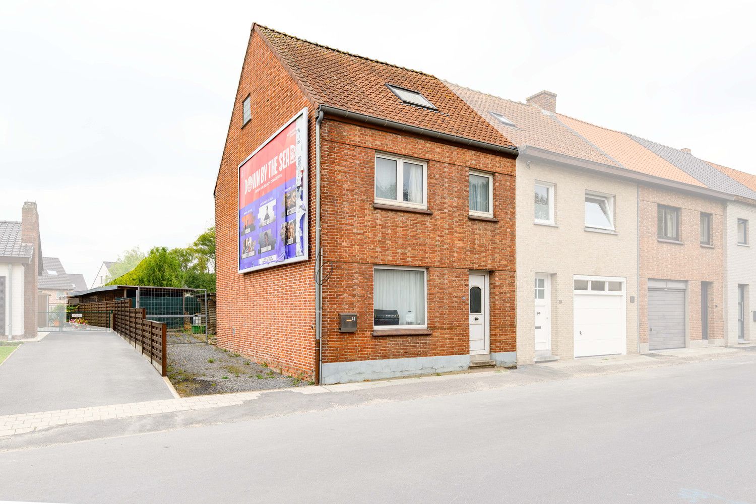 Hoofdfoto van de publicatie: Totaal te renoveren woning te Pittem.