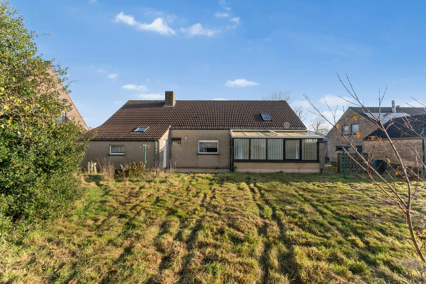 Bungalow met potentieel in centrum Torhout foto 12