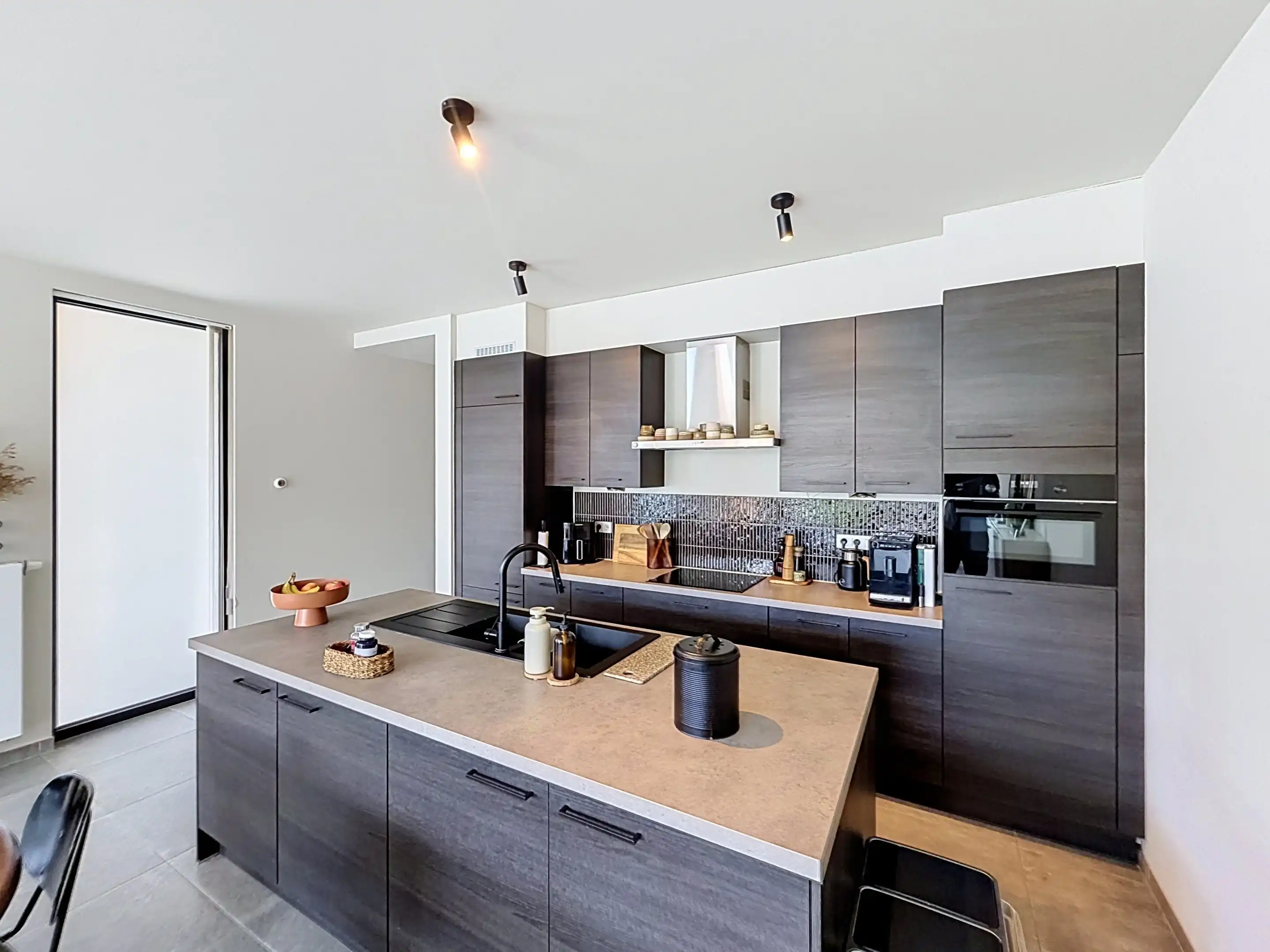 BEN (BIJNA ENERGIE NEUTRAAL) WONING TE HUUR MET 4 SLAAPKAMERS EN TUIN foto 12