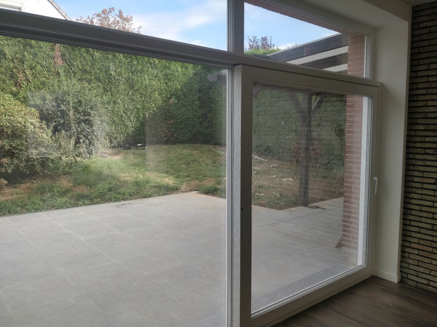 Ruim woonhuis met 4 slaapkamers foto 5