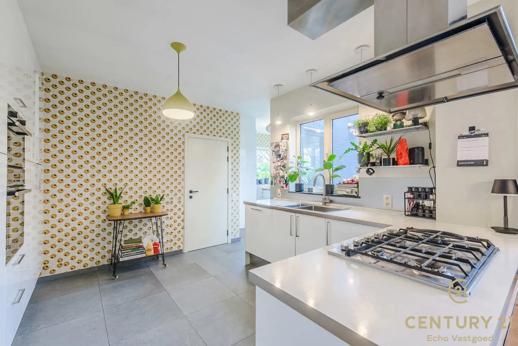 Charmante woonst met 5 slpk, tuintje, bijhuis en zwemvijver  foto 10