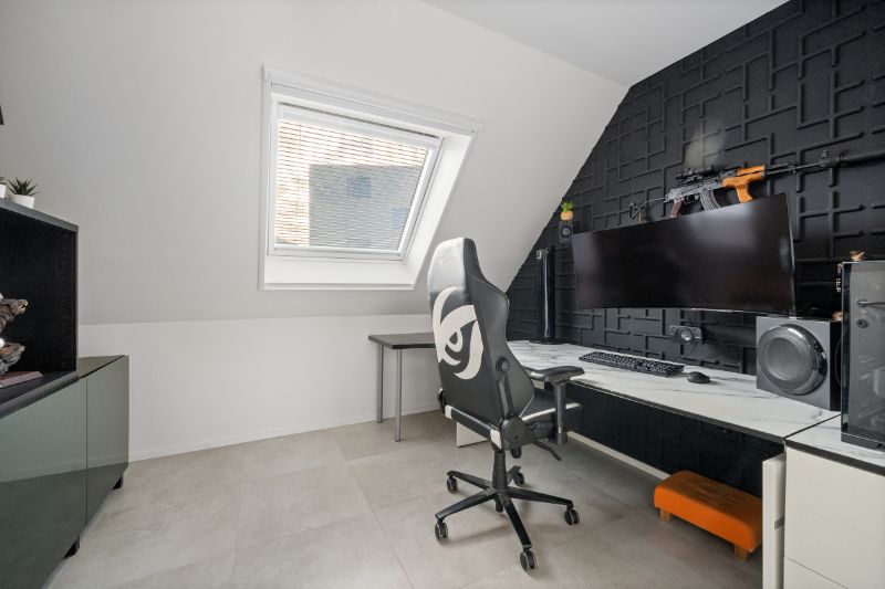 Recente, instapklare halfopen bebouwing op toplocatie te Rumbeke foto 9