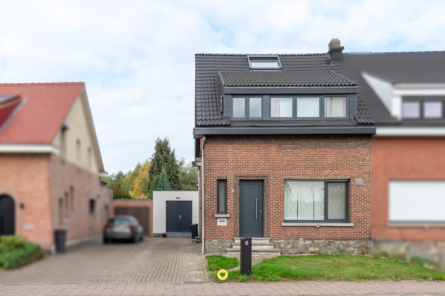 Gerenoveerde HOB met 3 slaapkamers, tuin en grote garage foto 15