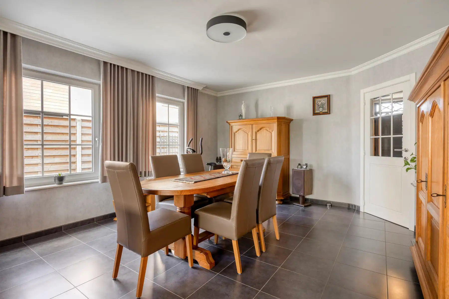 Instapklare halfopen woning op toplocatie nabij centrum van Bocholt foto 7