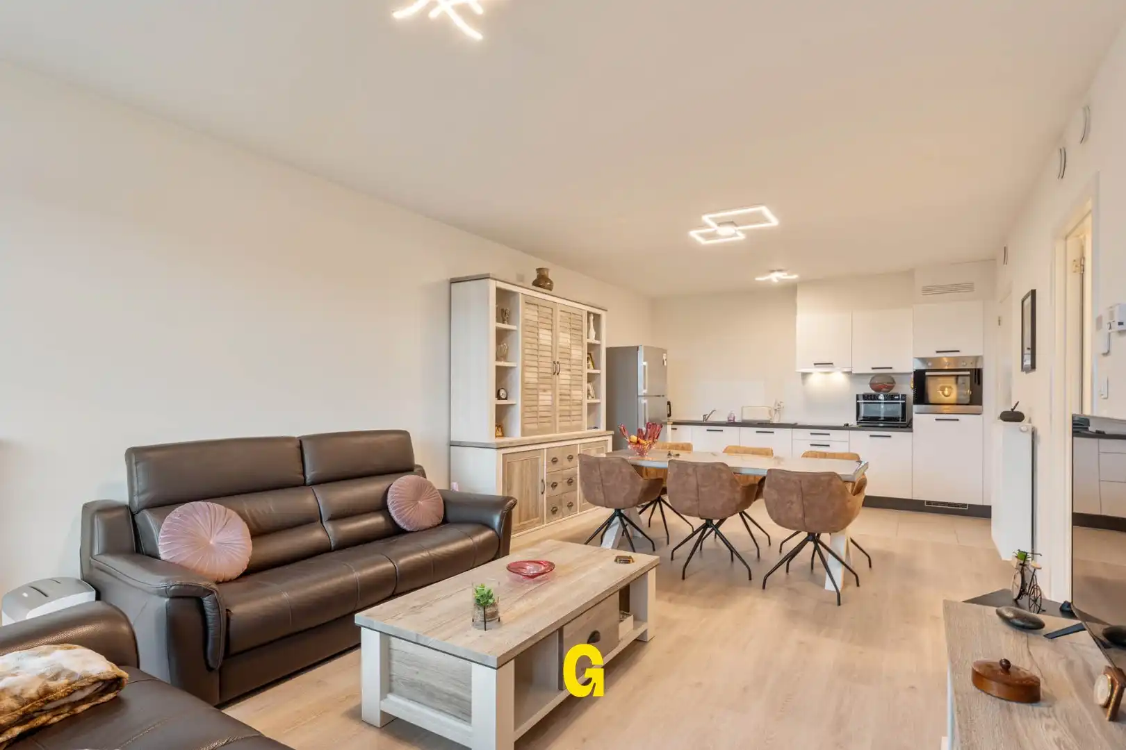 Instapklaar energiezuinig gelijkvloers appartement met terras, standplaats en berging nabij het centrum van Tongeren foto 13