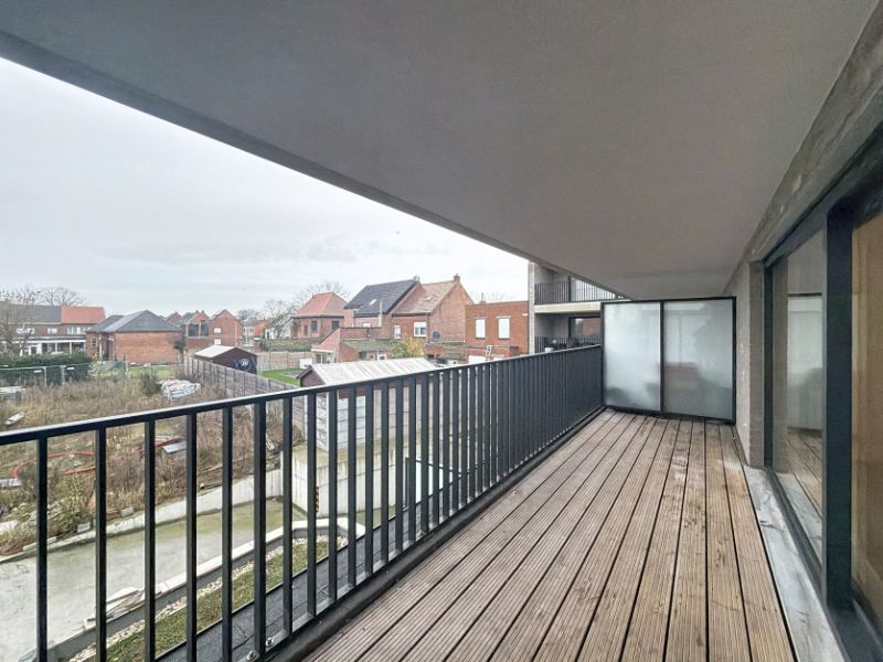 Modern 2-slaapkamer appartement in het centrum met een ruim terras en ondergrondse parking foto 11