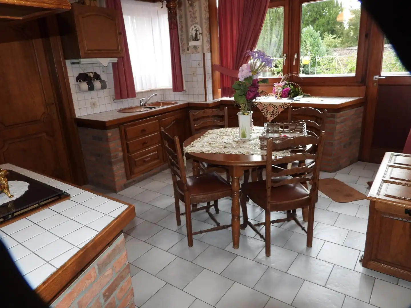 Karaktervolle woning op toplocatie in het hart van Sint truiden foto 10