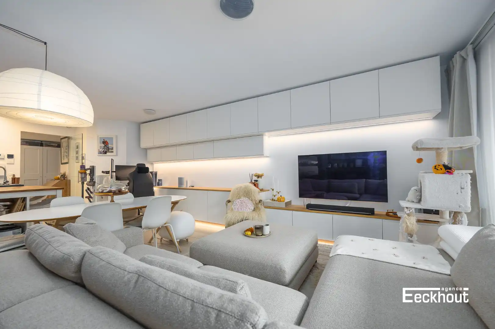 Instapklaar appartement met ruim zonneterras in het centrum van Oostende! foto 3