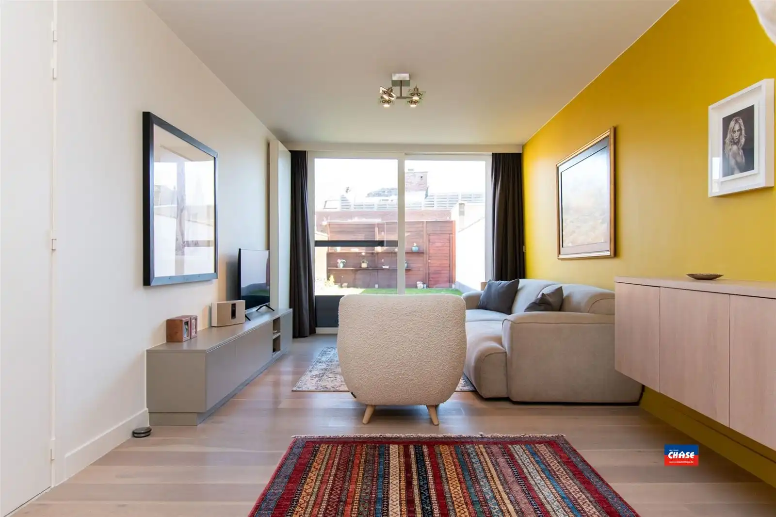 Gerenoveerde woning met 3 slaapkamers + tuin foto 3