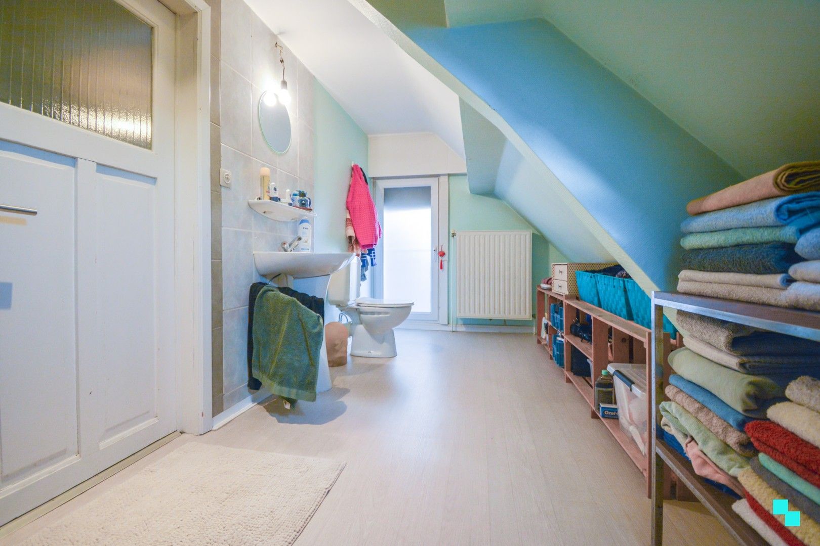 Licht te renoveren HOB op De Ruiter te Roeselare foto 24