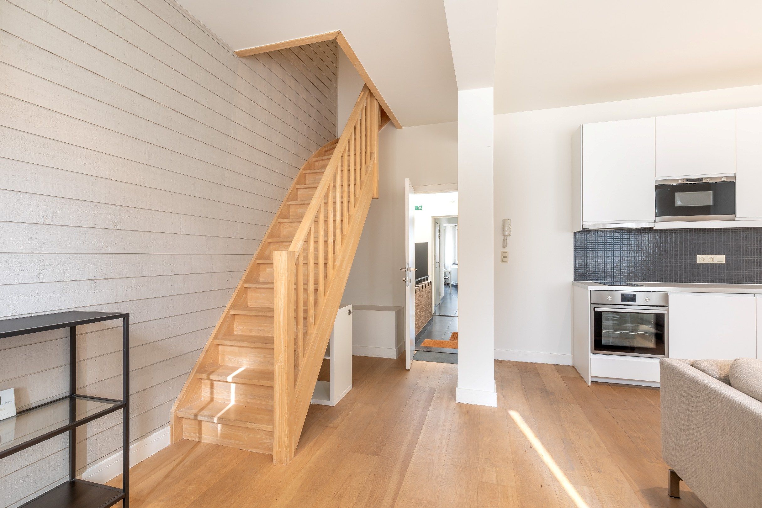 Prachtig afgewerkte duplex-studio te centrum Leuven foto 7