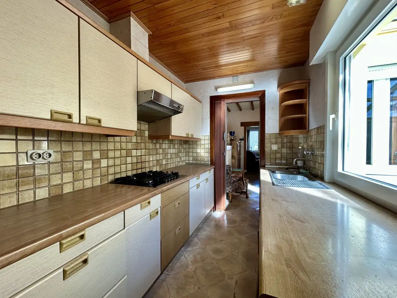Authentieke woning op uitzonderlijk perceel met weide en groen uitzicht foto 7