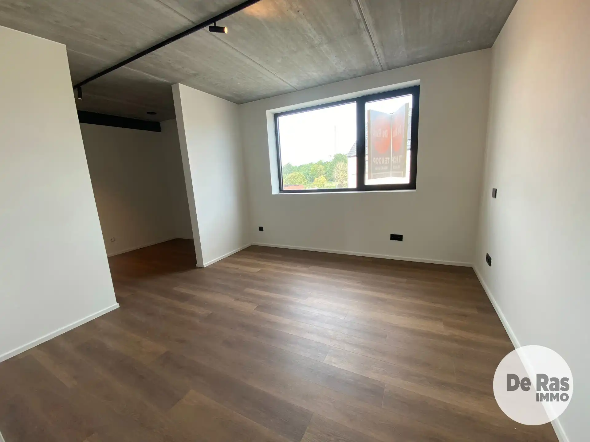 VLIERZELE - Nieuwbouwwoning in moderne betonarchitectuur foto 15