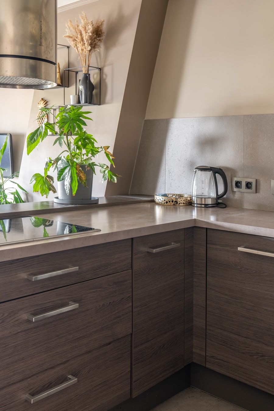 Gezellig dakappartement aan ‘t Tjing-Tjangsplein. foto 4
