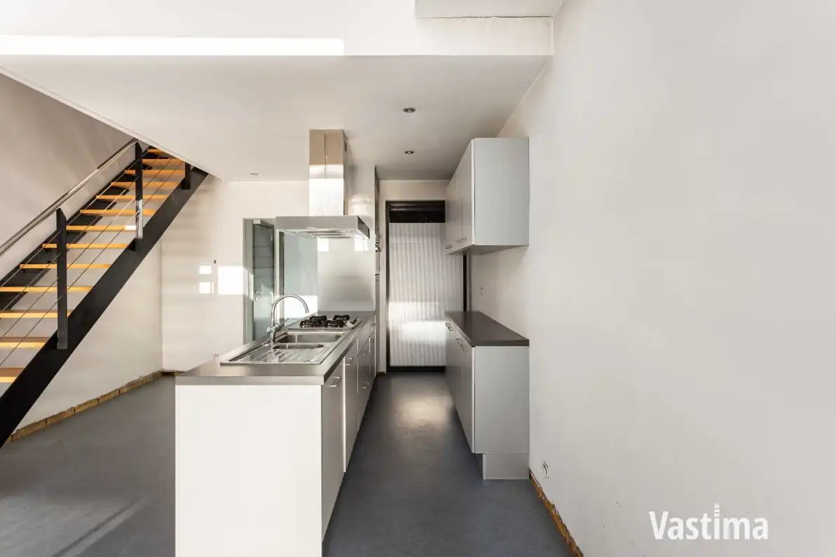 Recente stadswoning met tuin en 2 slaapkamers foto 6