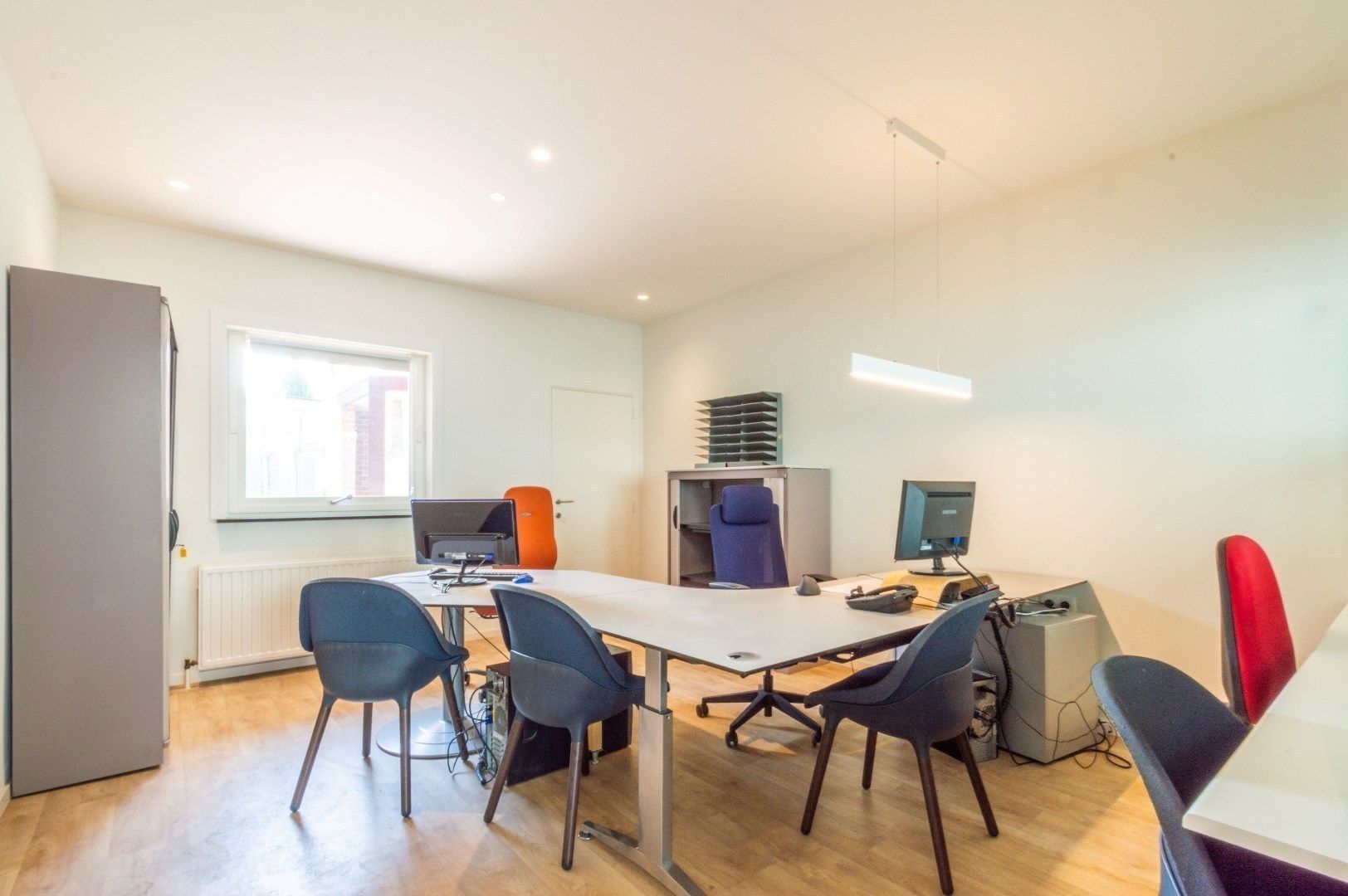 Ruime woning te renoveren met 4 slaapkamers ! foto 6