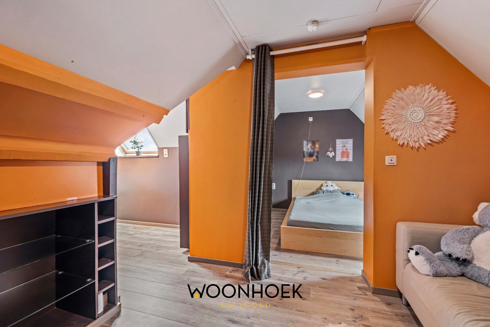 Ruime 4 slaapkamer woning met fraai aangelegde tuin te Lokeren!  foto 18