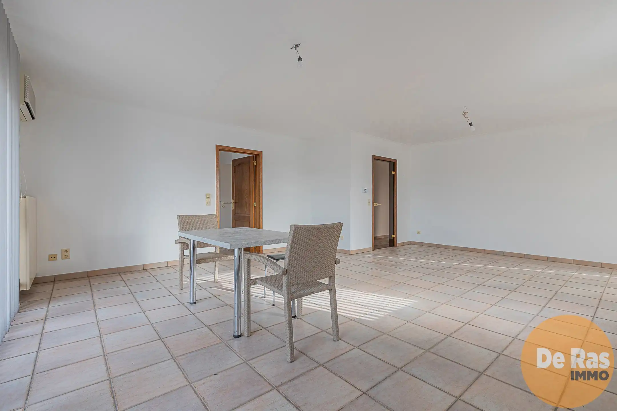 NINOVE - instapklaar ruim appartement op centrale ligging foto 9