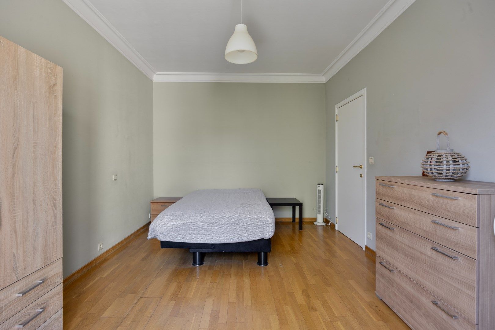 Ruim appartement met groot zonneterras in Tongeren - centrale ligging en open uitzicht foto 17