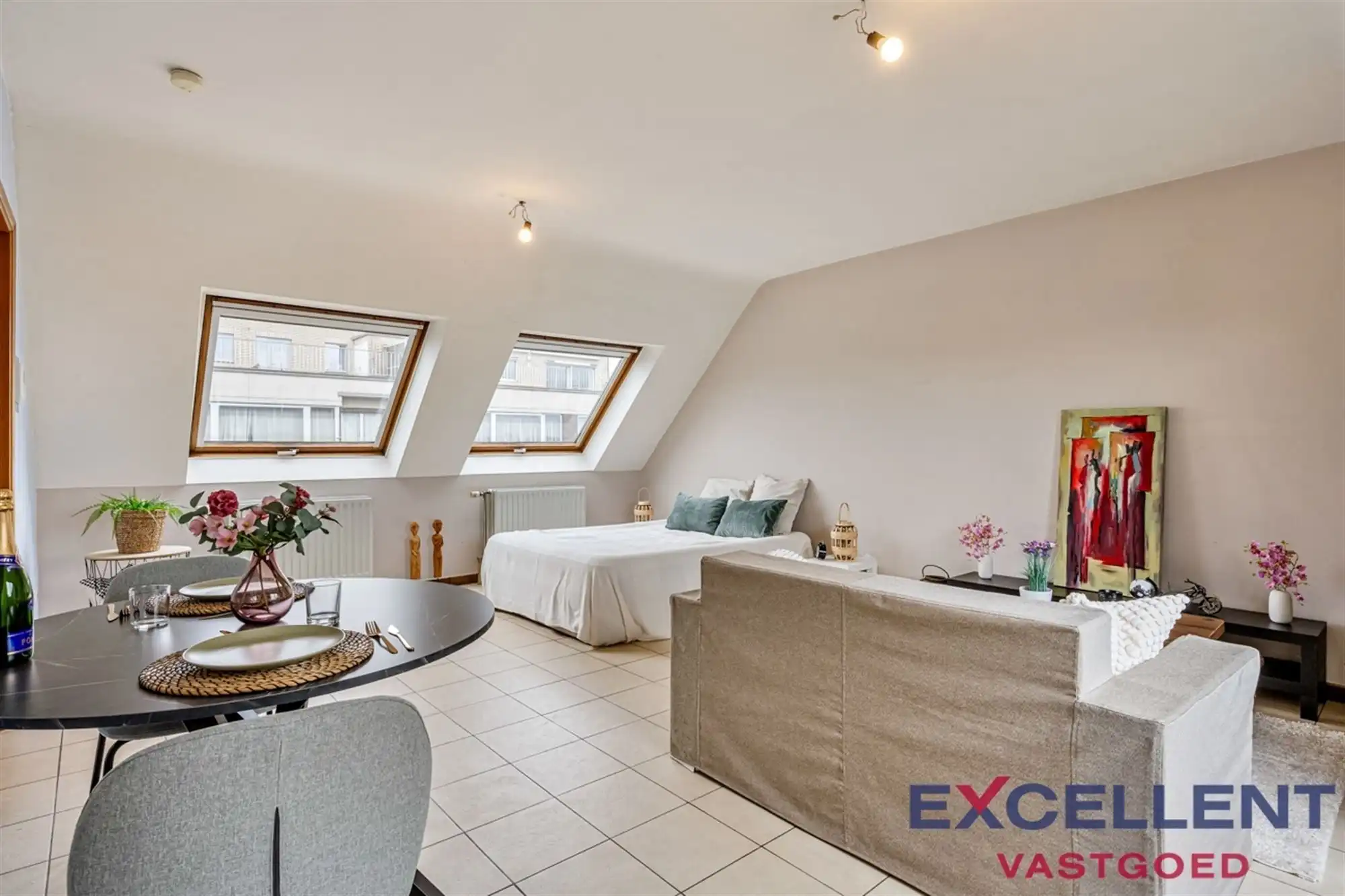 Centraal gelegen studio te koop Deinze foto {{pictureIndex}}