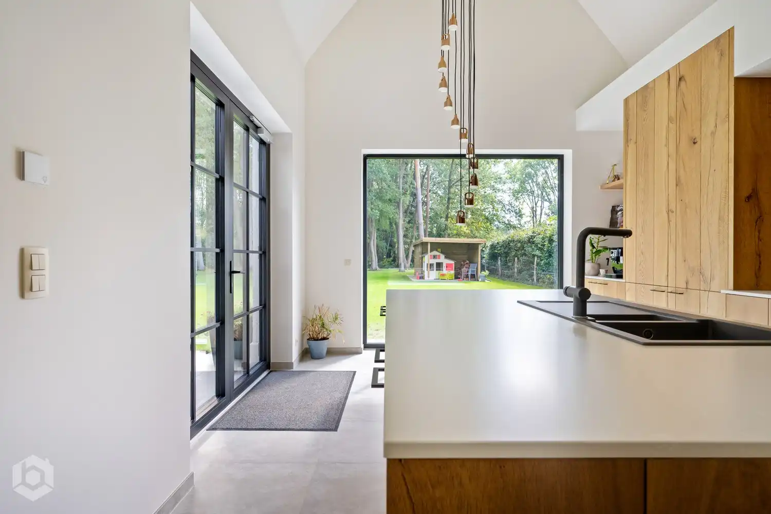 Luxe, energieneutrale villa met 5 slpkrs en prachtige tuin op top-locatie te Putte foto 12