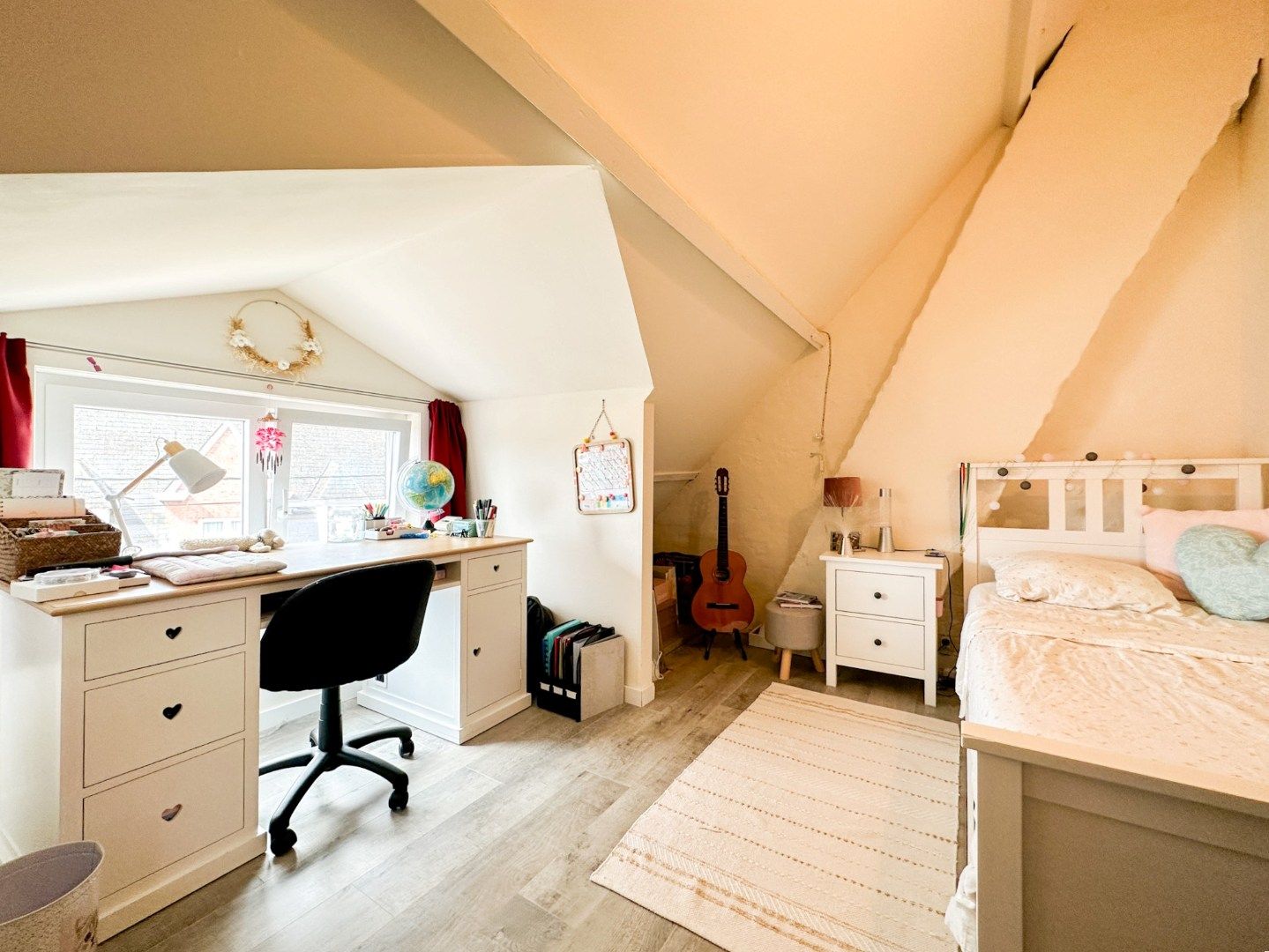 Perfect instapklare gezinswoning met 4 slpk en gezellige tuin, Torhout. foto 16