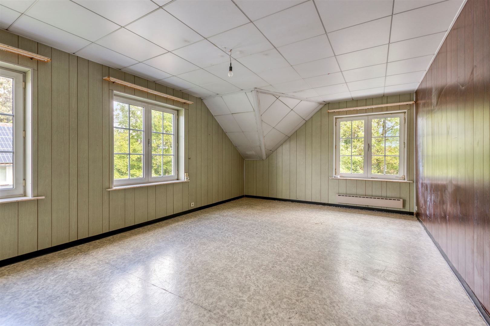 Ruime villa met 5 slaapkamers vlakbij Park Molenvijvers in Genk foto 26