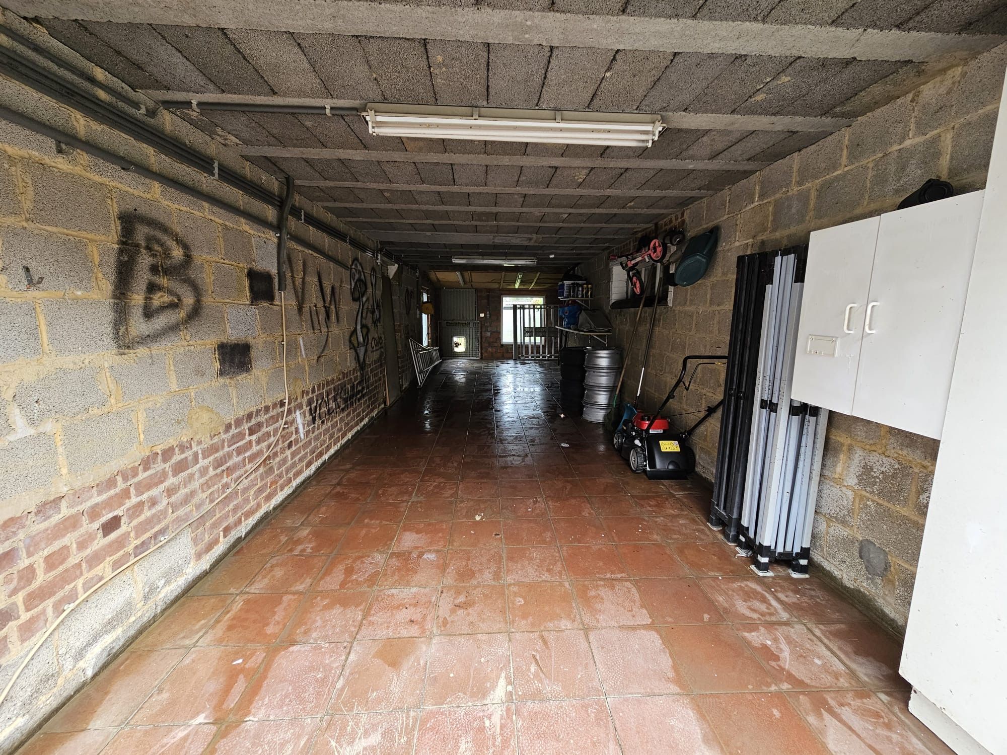 Halfopen bebouwing met tuin en aparte garage  foto 18