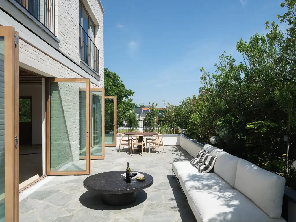 Exclusieve penthouse op een absolute toplocatie met weids zicht over water. foto 3