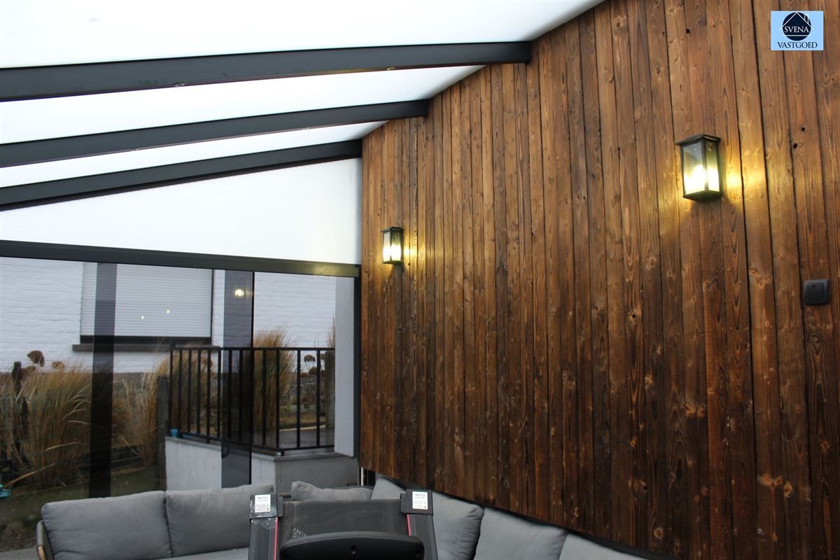 WONING MET HANDELSRUIMTE EN 3 SLAAPKAMERS foto 8