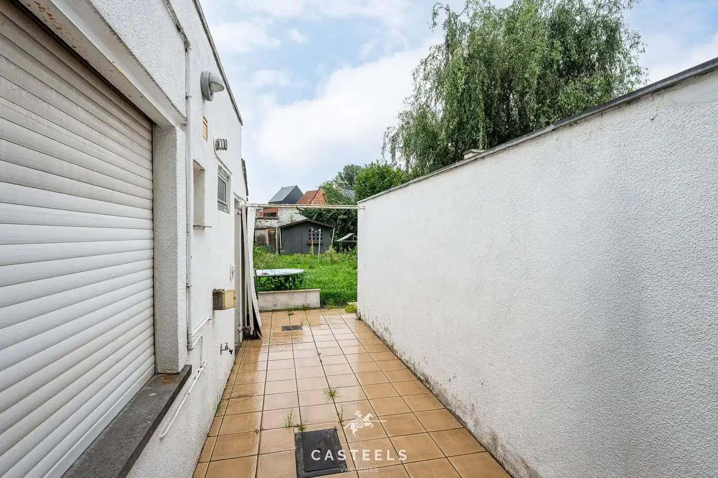 Te renoveren woning met ruime tuin in Merelbeke Flora foto 25