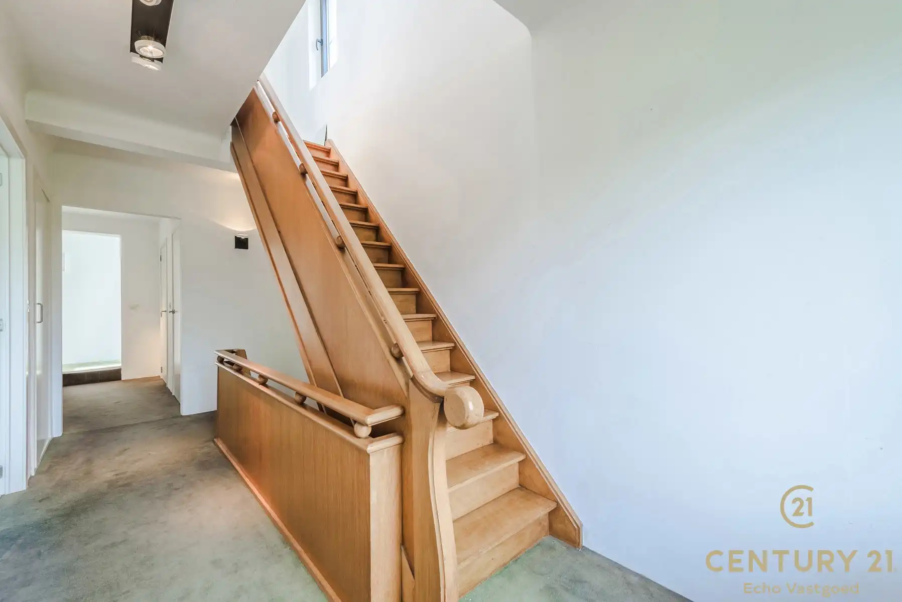 Centraal gelegen karaktervolle woning met 4slpk en tuin foto 25