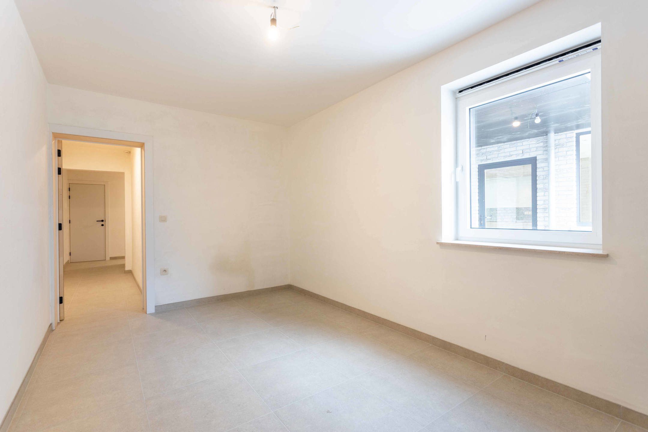 Gelijkvloers appartement met buitenruimte in het centrum! foto 16