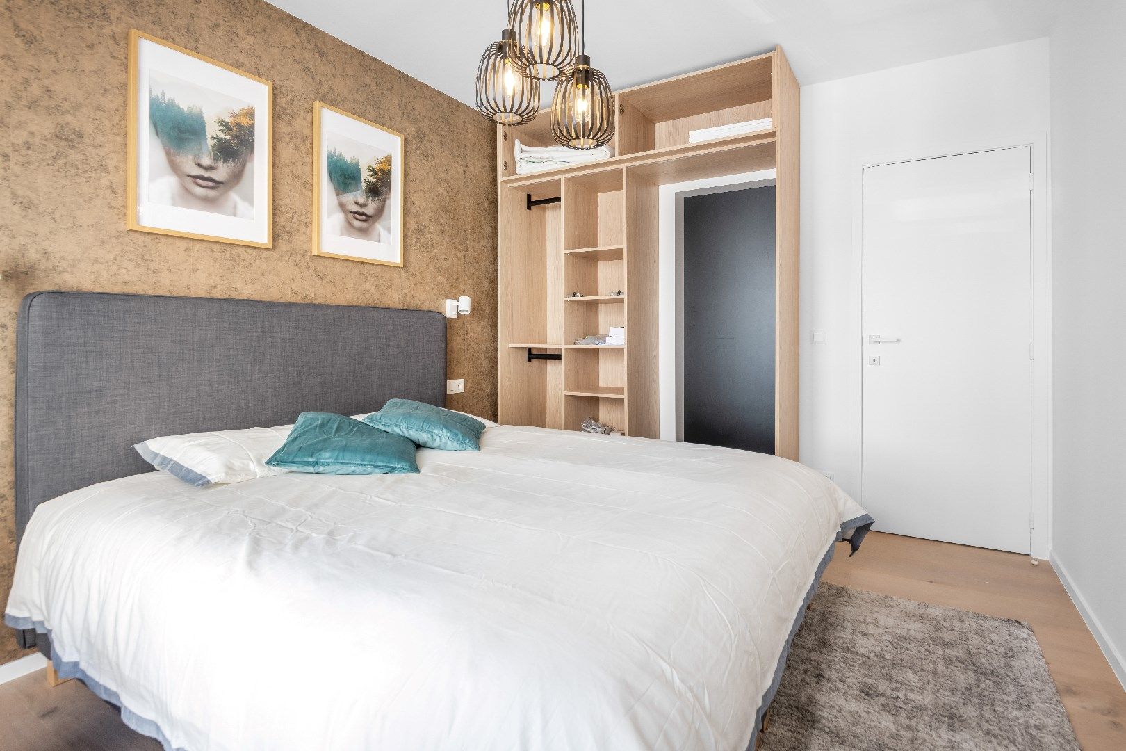 Prachtig gerenoveerd appartement met 3 slpk gelegen op 100 meter van de Zeedijk. Mogelijkheid aankoop parking foto 20