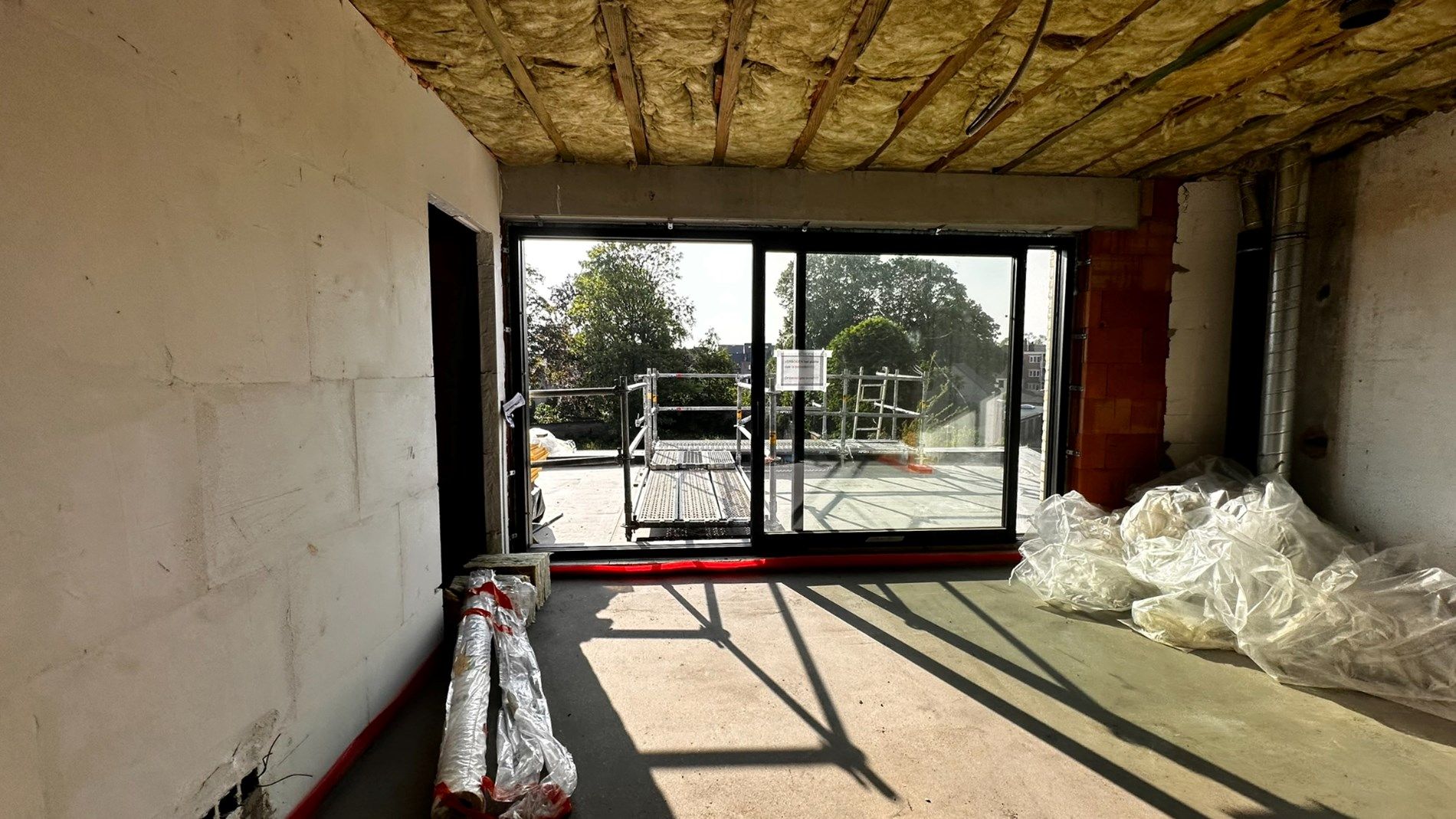 Karaktervolle "BEN" luxe duplex-appartement gelegen in het hart van Lokeren  foto 6