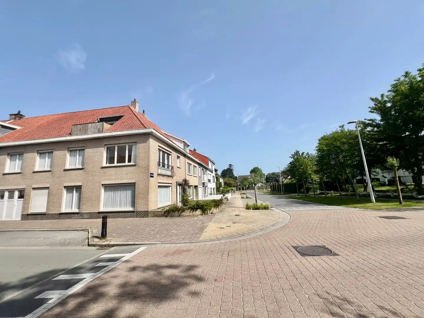 Te renoveren hoekwoning aan de rand van het Zoute. foto 4