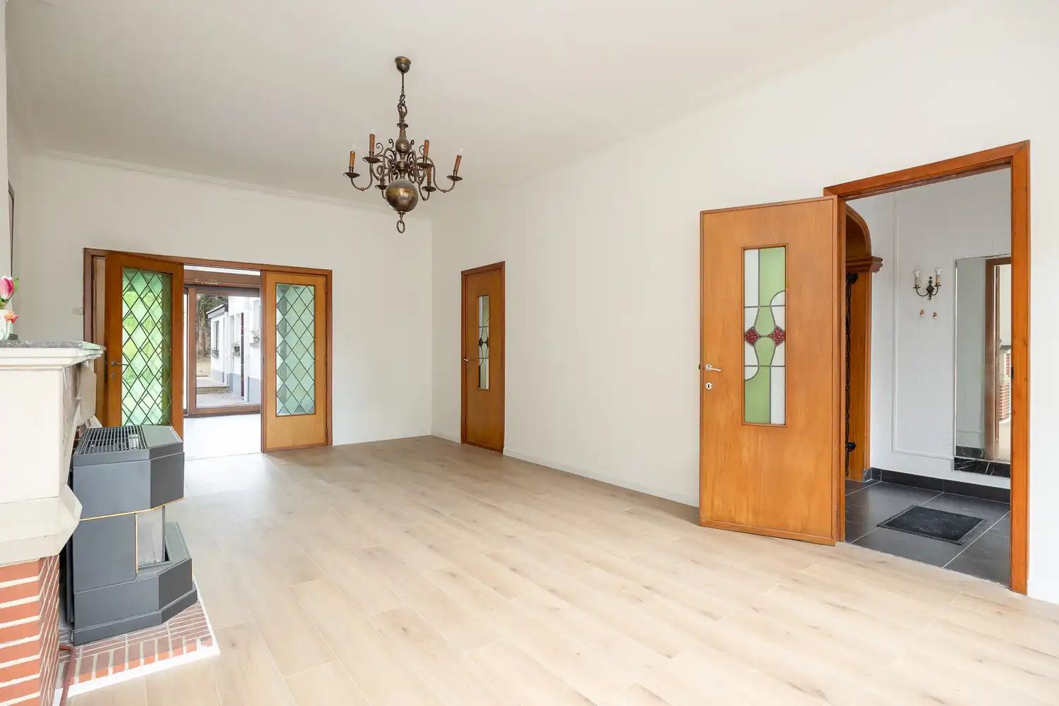 Volledige gerenoveerde gezinswoning (4slk) met ruime tuin foto 5