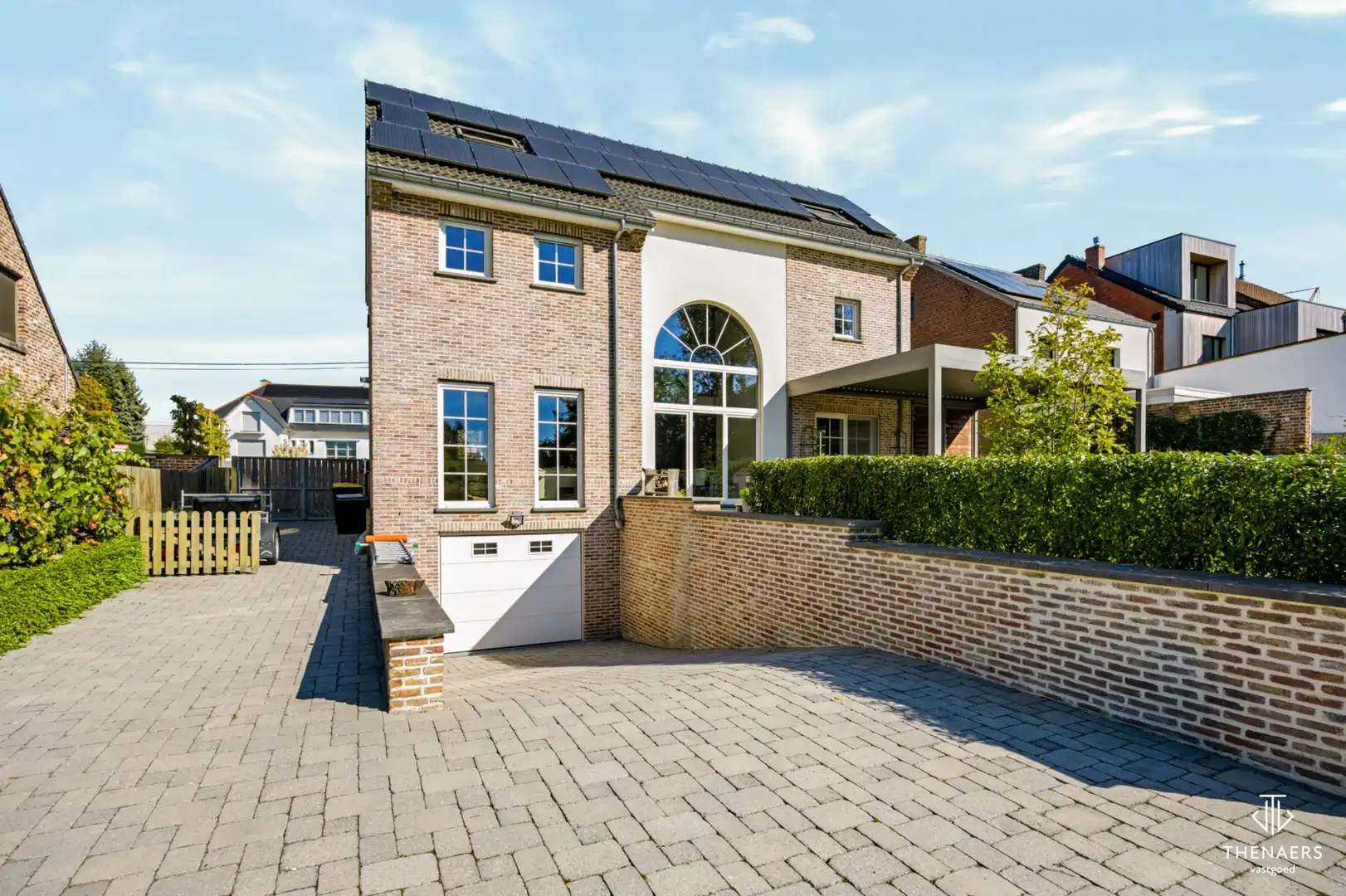 Ruime en karaktervolle woning met 4 slaapkamers, 2 badkamers en prachtige tuin – optioneel met achterliggende weide. foto 53