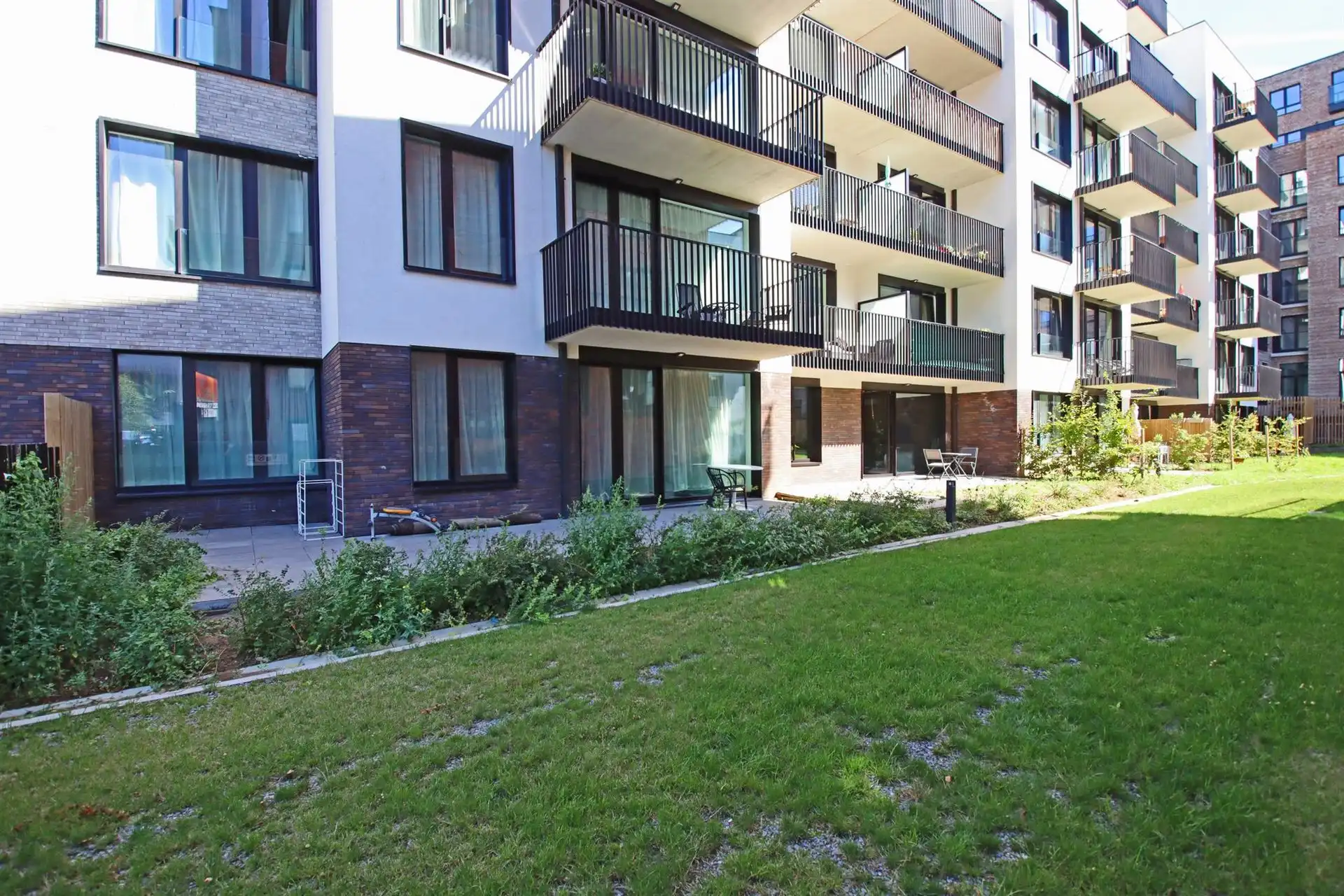 Recent en volledig gemeubeld appartement foto 17