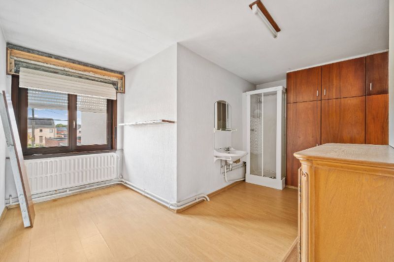 Ruime woning van 260m² op 4a25ca met 4 slaapkamers foto 23