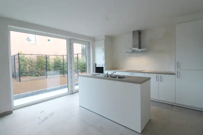 Ruime nieuwbouwwoning te Kortrijk foto 4
