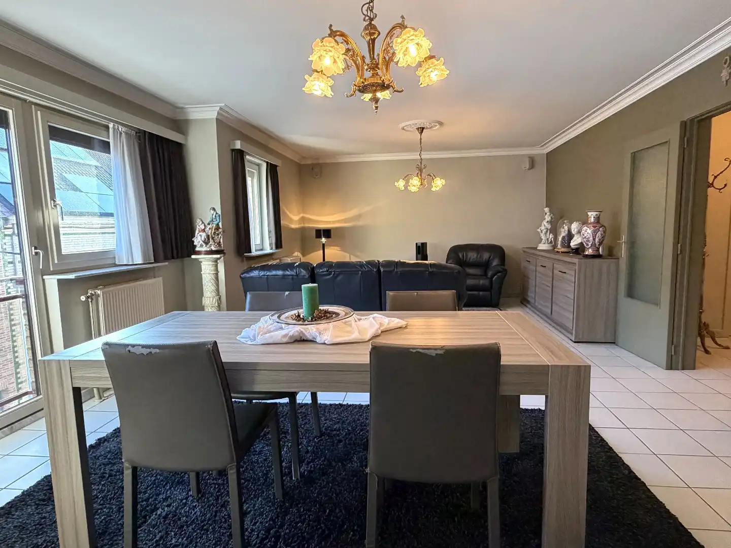 Appartement met 2 slaapkamers, garage en zuidgericht terras! foto 4