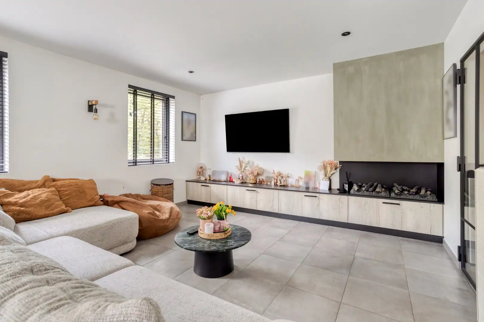 Veelzijdige recente woning aan de Brechtse Heide – ideaal voor wonen & werken foto 8
