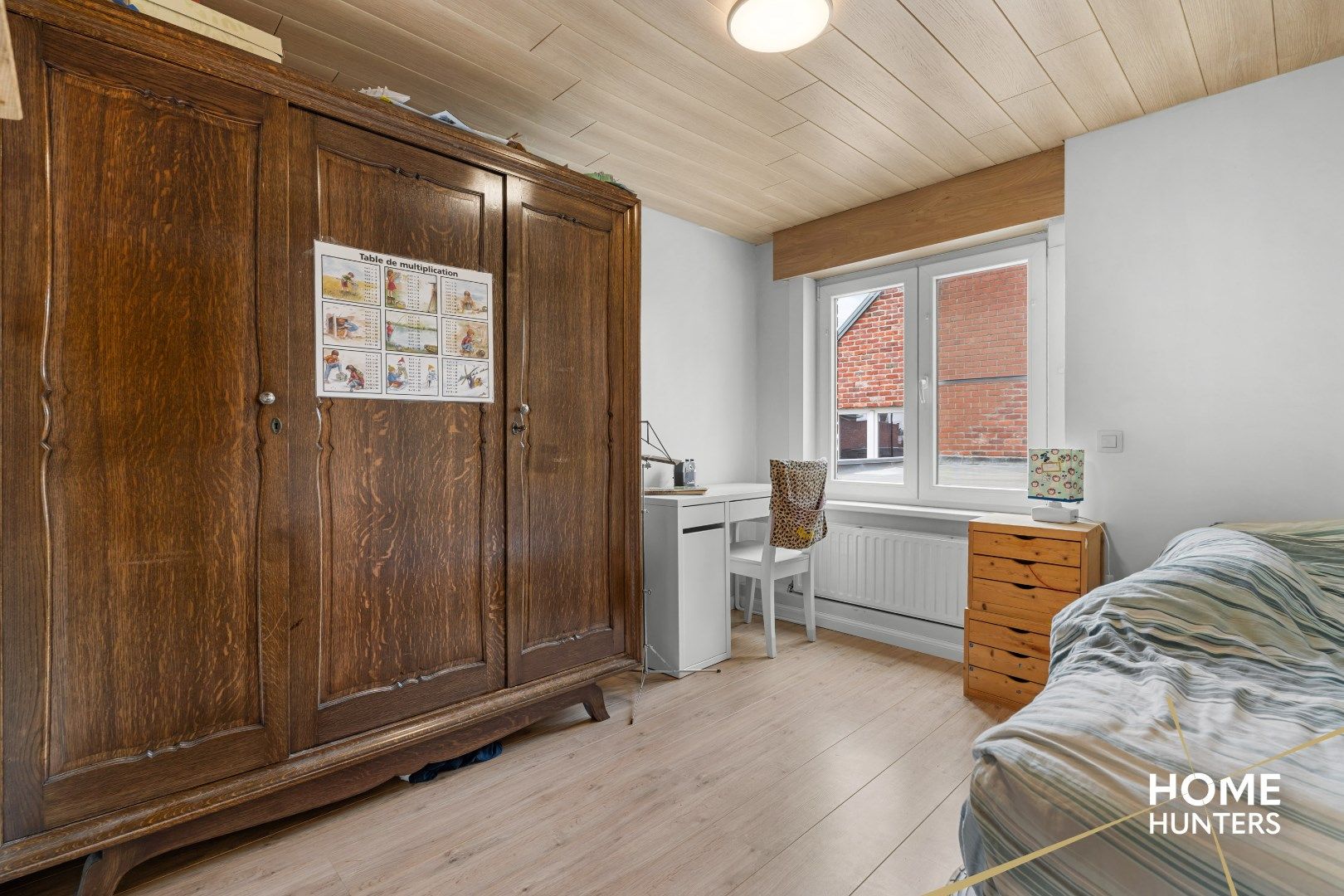 Instapklare gezinswoning met groot bijgebouw in Lichtervelde foto 12
